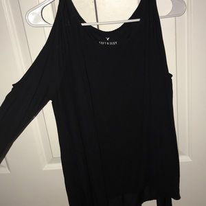BLACK LONG SLEEVE WITH SHOULDER CUT OUTS